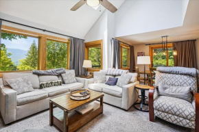 Enjoy this fashionable three bedroom three bathroom Condo D19